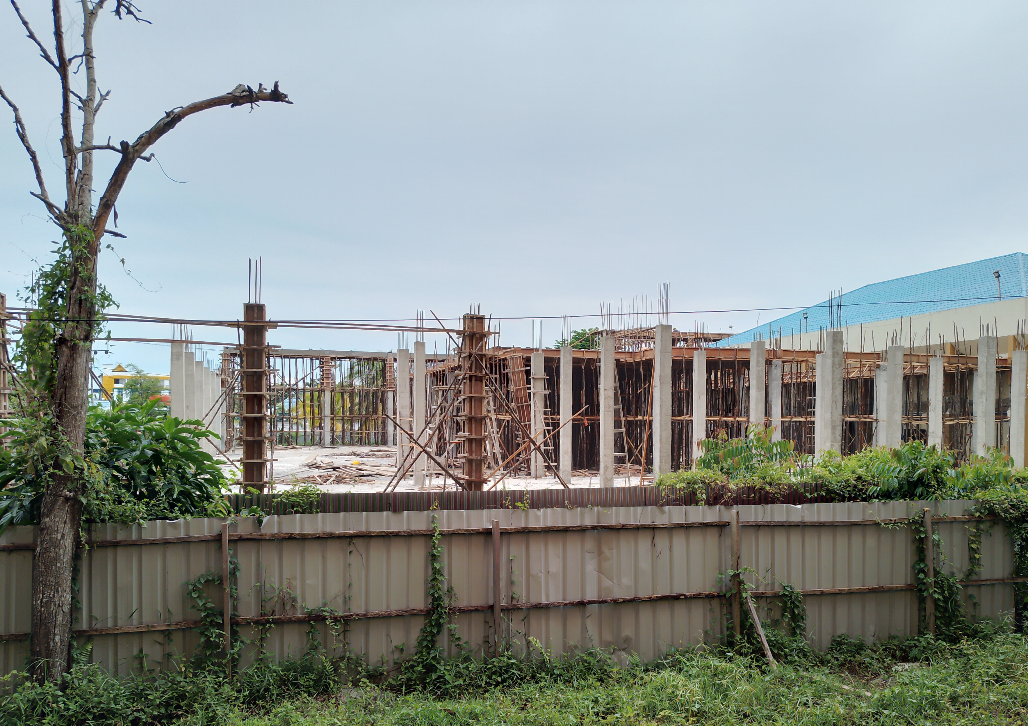 Proyek Pembangunan Gedung MPP Yang Jadi Kebanggan Bupati Inhil HM Wardan,  Putus Kontrak