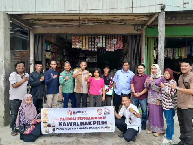 Kawal Hak Pilih Warga, Bawaslu Riau Turun Langsung ke Desa di Inhil