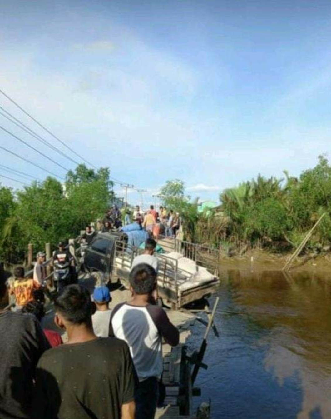 Akui Tidak Cukup Anggaran Perbaiki Jembatan Sungai Piring, Kadis PUTR Himbau Masyarakat Berhati-hati Saat Melewatinya