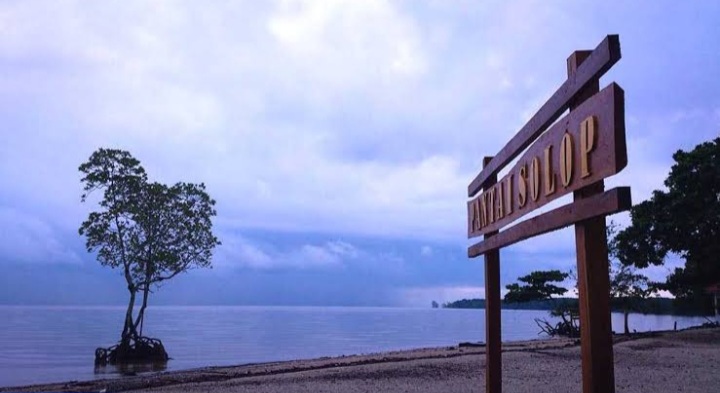 Diduga Pungli di Pantai Solop, Pengunjung Dikenakan Biaya Masuk