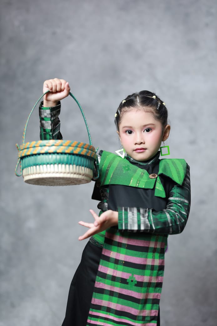 Siswi SDN 001 Tembilahan Wakili Inhil di ASEAN Fashion Festival 2025