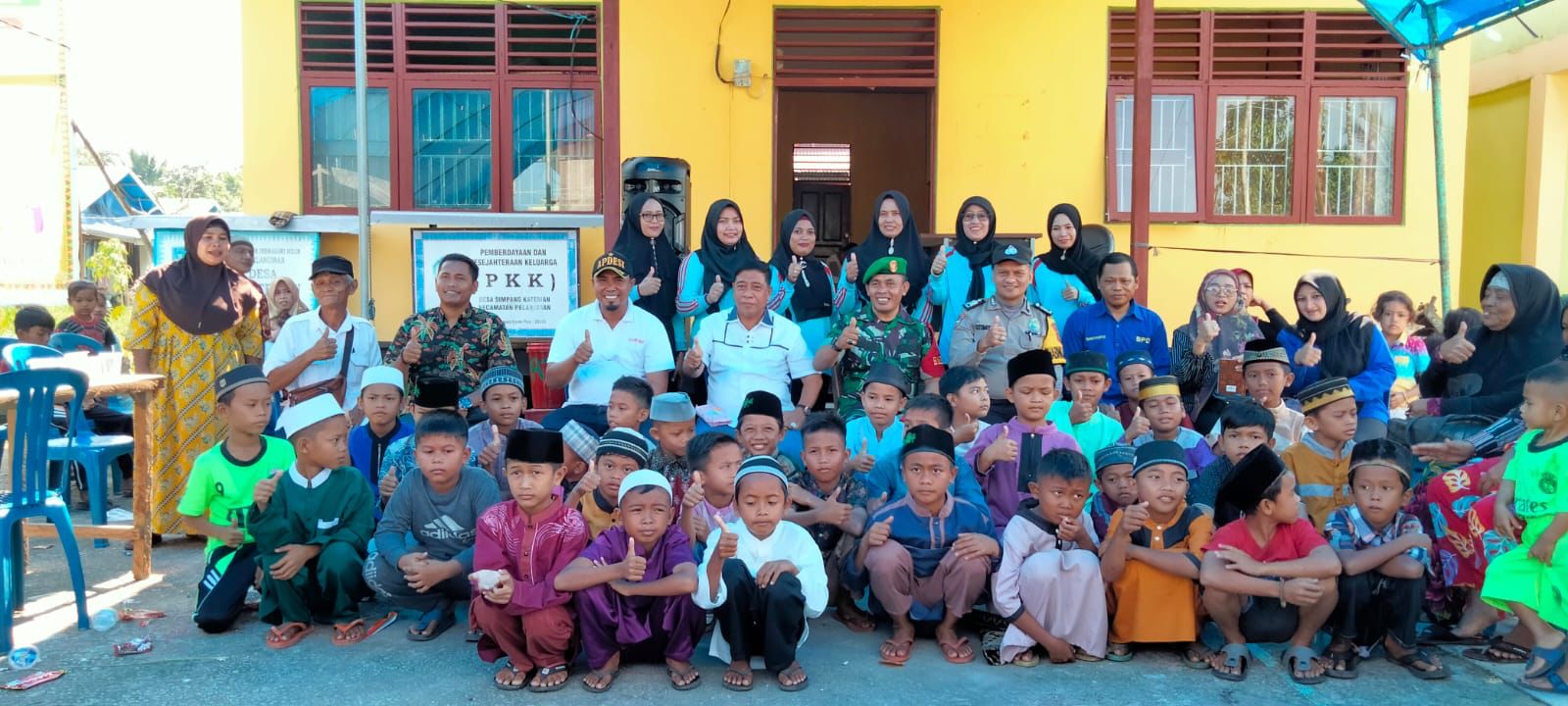 45 Anak Desa Simpang Kateman Ikuti Sunat Massal