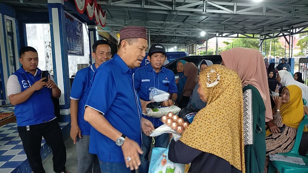 Demokrat Inhil Rayakan Hari Jadi Ke-24 Dan HUT SBY Bersama Kaum Dhuafa