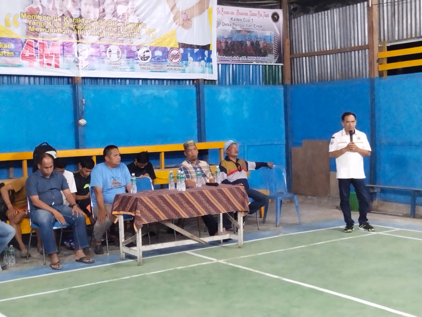 32 Tim Ikuti Open Turnamen Badminton Desa Pengalihan, Ferryandi: Junjung Tinggi Sportivitas